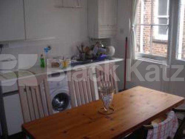 			3 Bedroom, 1 bath, 1 reception Flat			 Widdenham Road, CALEDONIAN ROAD N7