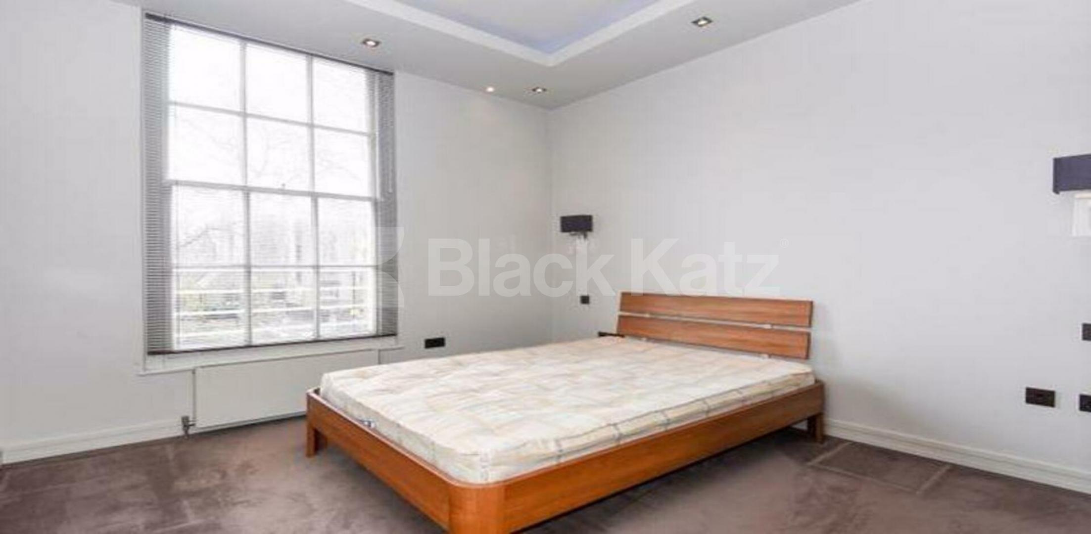 			2 Bedroom, 1 bath, 1 reception Flat			 Myddleton Square, ISLINGTON EC1