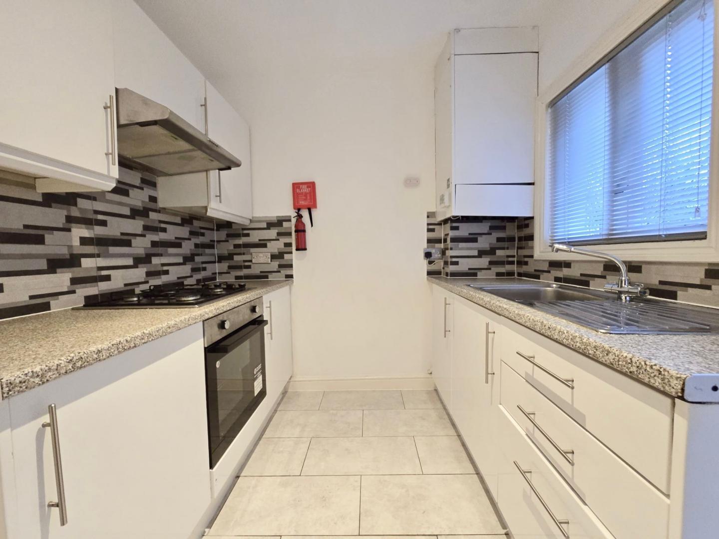			2 Bedroom, 2 bath, 1 reception Flat			 Stanley Gardens, Willesden Green