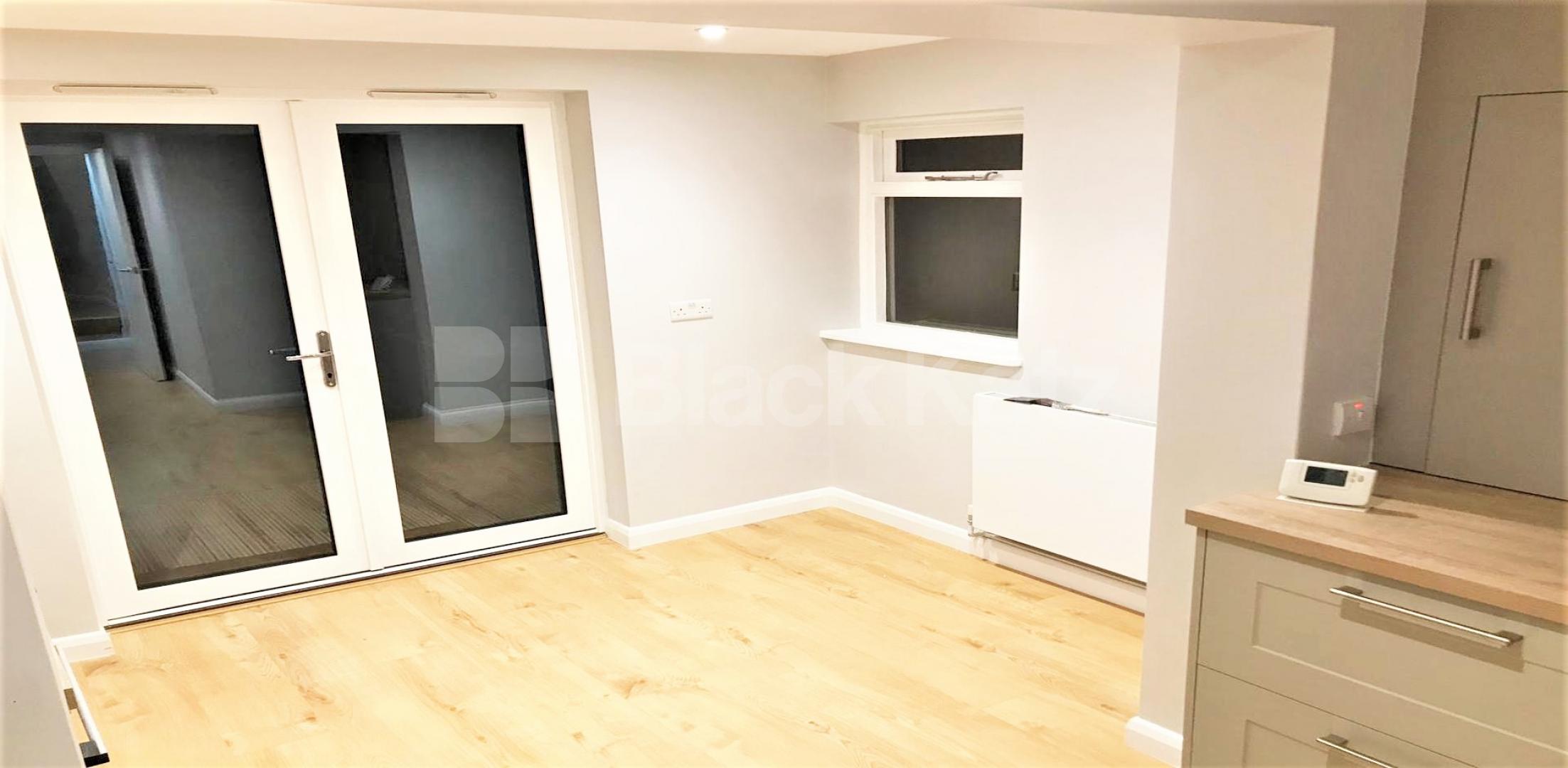 			1 Bedroom, 1 bath, 1 reception Ground Floor Flat			 Sulgrave Road, SHEPHERDS BUSH