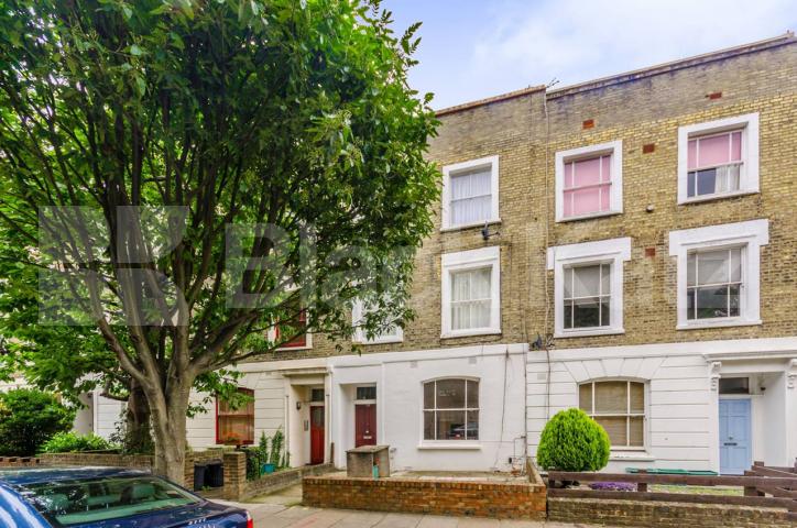 			NEW INSTRUCTION!, 1 Bedroom, 1 bath, 1 reception Flat			 Axminster Road, Holloway