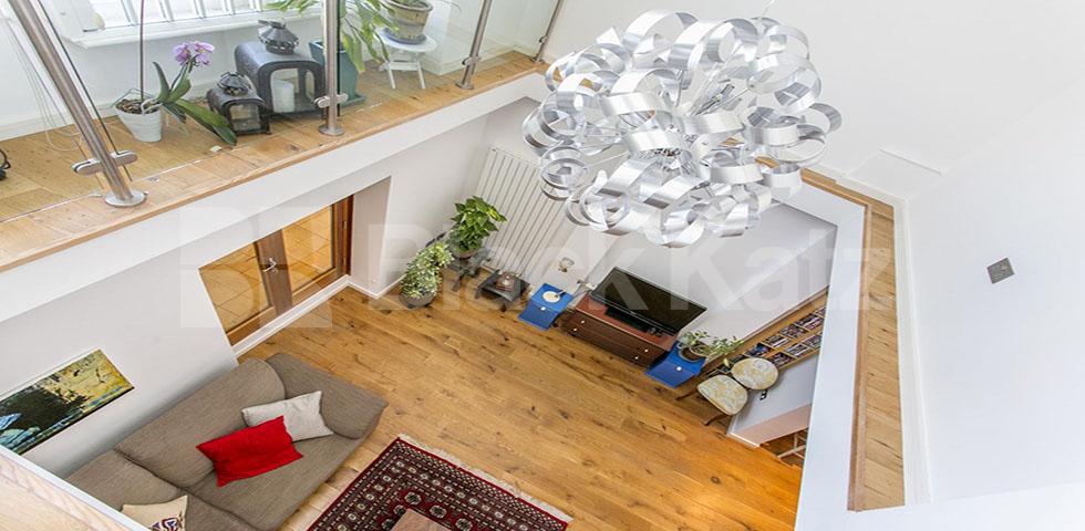 			STUNNING CONVERTED PUB - 3 BED - 2 BATH!, 3 Bedroom, 1 bath, 1 reception Flat			 Wilmot Place, CAMDEN