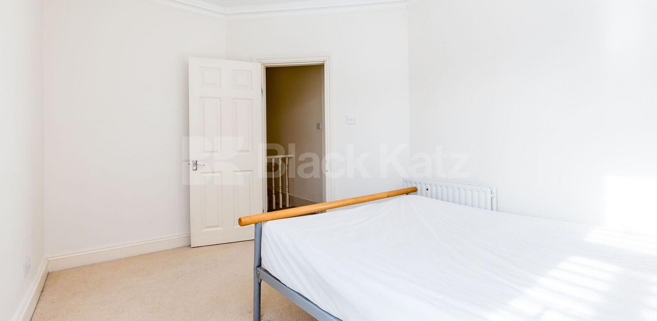 			Great 2 bedroom Flat! , 2 Bedroom, 1 bath, 1 reception Flat			 South View Road, Crouch End-Alexandra Palace
