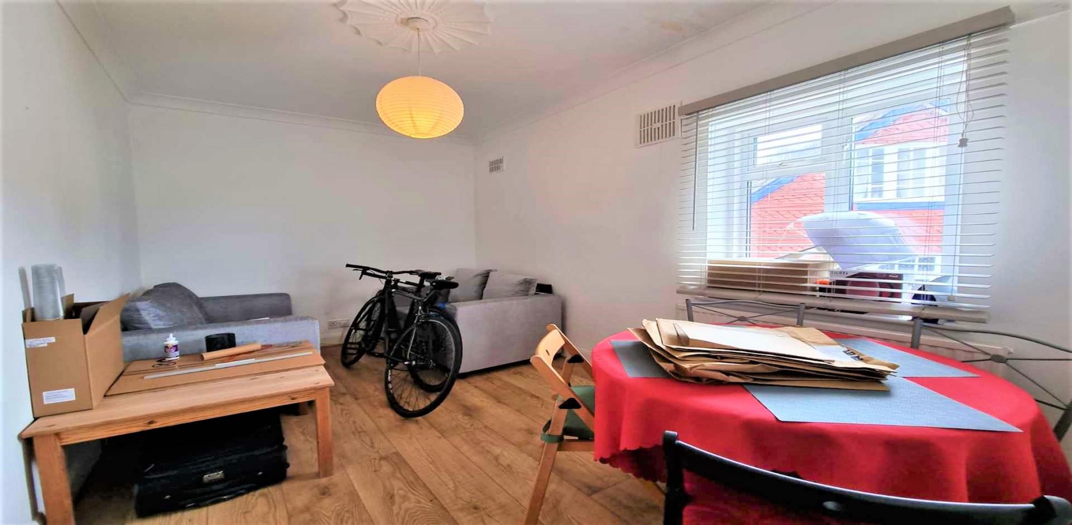 			2 Bedroom, 1 bath, 1 reception Flat			 Heathfield Park, WILLESDEN GREEN