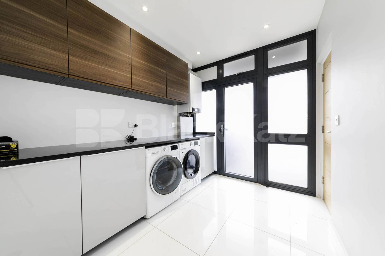 Available from the start of June, this exceptional five-bedroom home has been recently renovated to a high standard, offering modern, spacious living in a highly convenient location.The property comprises five large double bedrooms, all well-proporti Burnley Road, Dollis Hill, NW10,  London