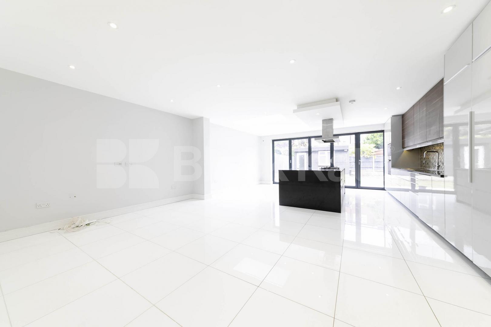 Available from the start of June, this exceptional five-bedroom home has been recently renovated to a high standard, offering modern, spacious living in a highly convenient location.The property comprises five large double bedrooms, all well-proporti Burnley Road, Dollis Hill, NW10,  London