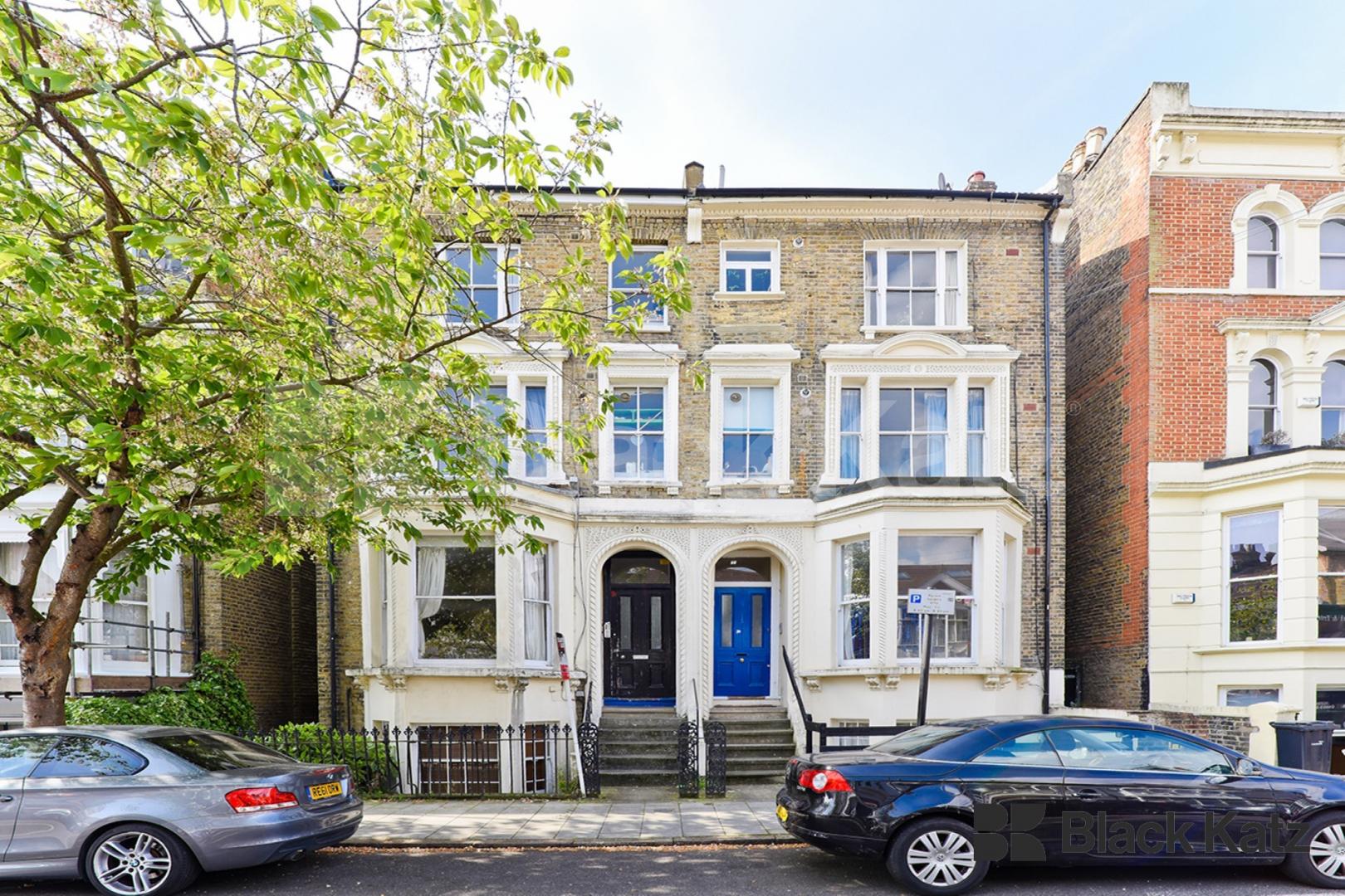 Charming two bedroom two bathroom flat with study room Hayter Road, Brixton Hill