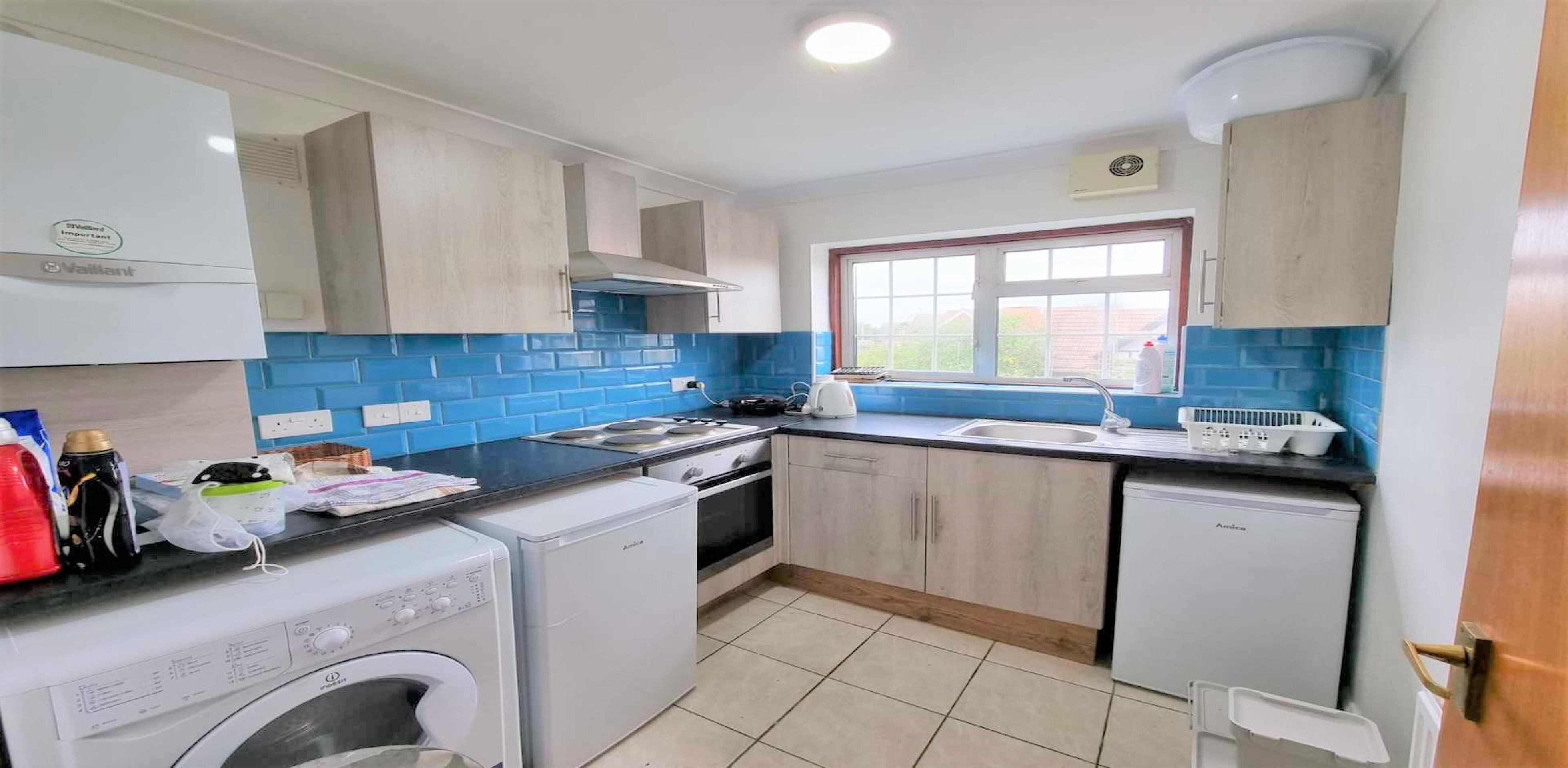 			2 Bedroom, 1 bath, 1 reception Flat			 Heathfield Park, WILLESDEN GREEN NW2
