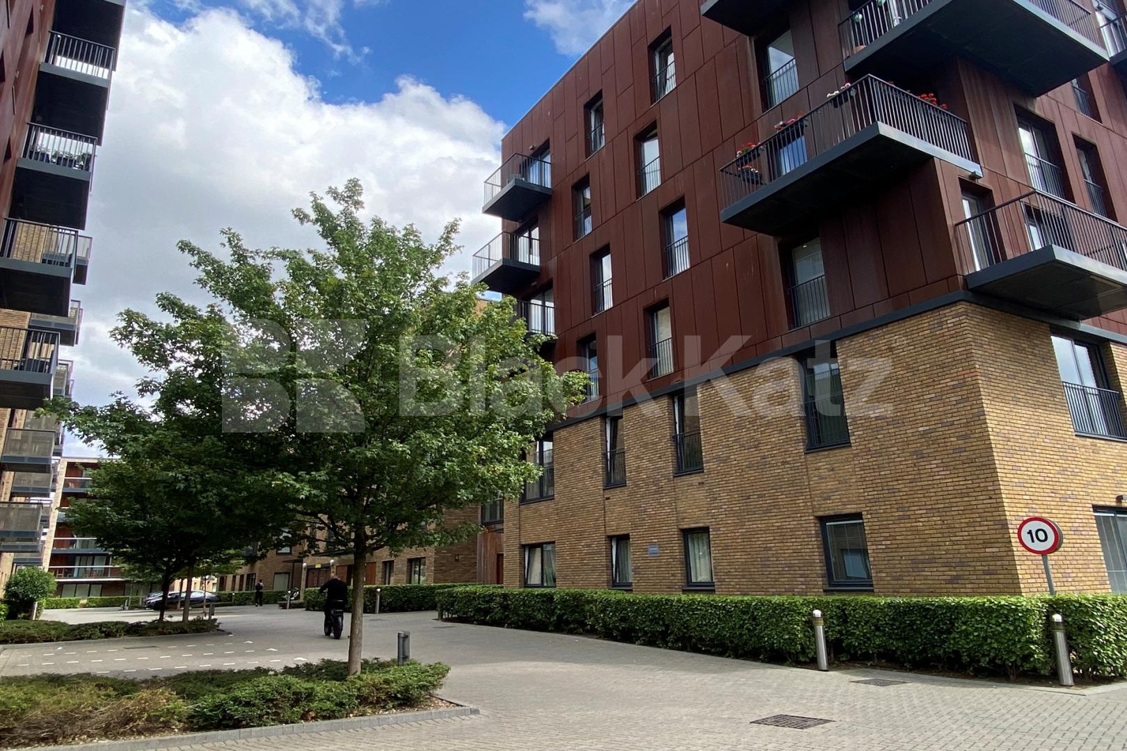 Flooded with natural light & boasting size, quality & location Royal Victoria Gardens Whitling Way, Surrey Quays