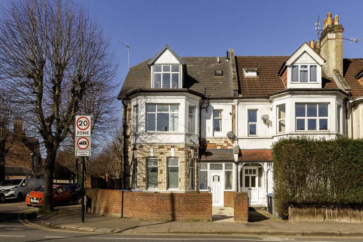 Modern Sharers Apartment Walm Lane, Willesden Green