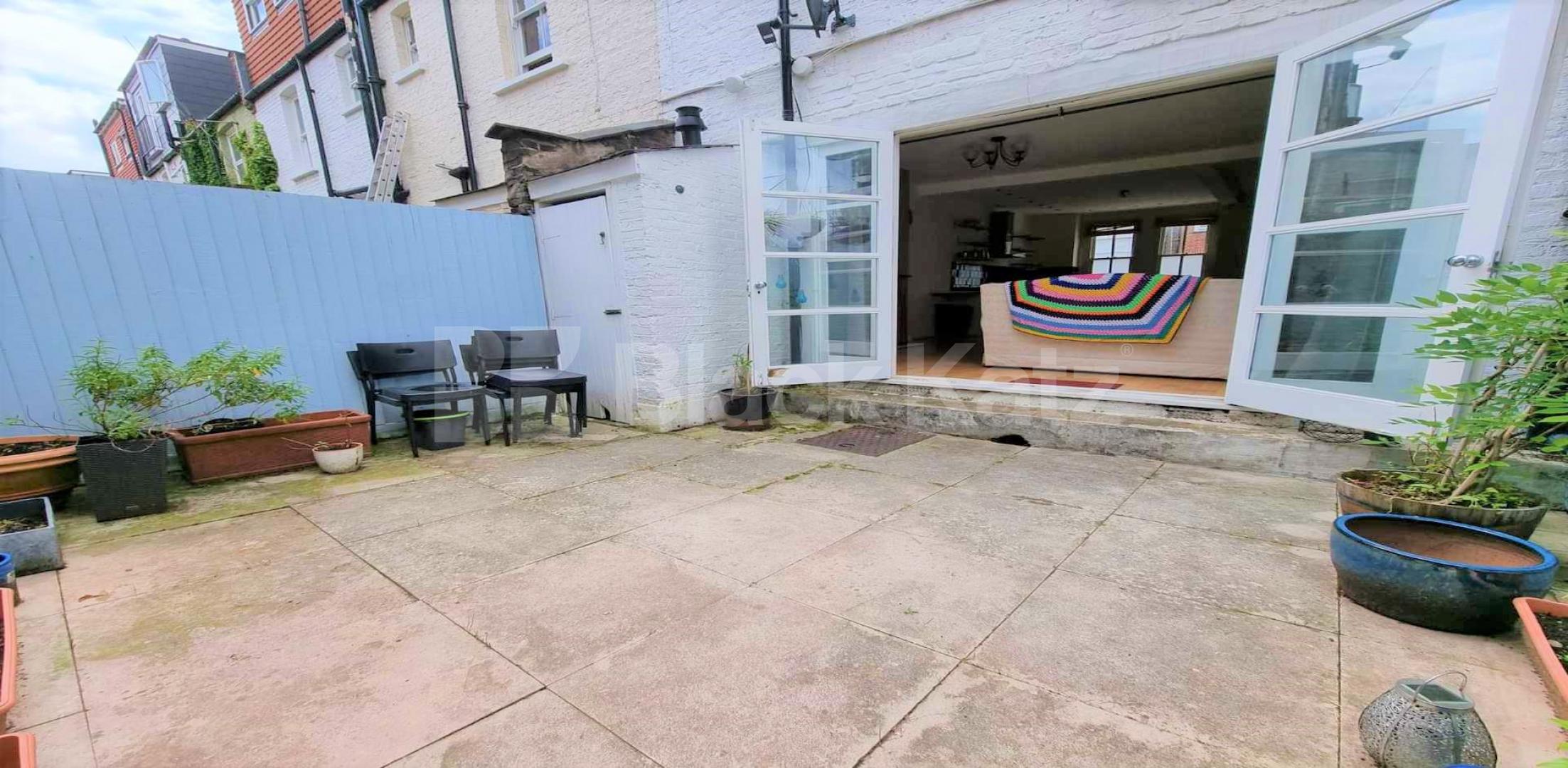 			3 Bedroom, 1 bath, 1 reception Terraced House			 Galloway Road , Shepherds Bush