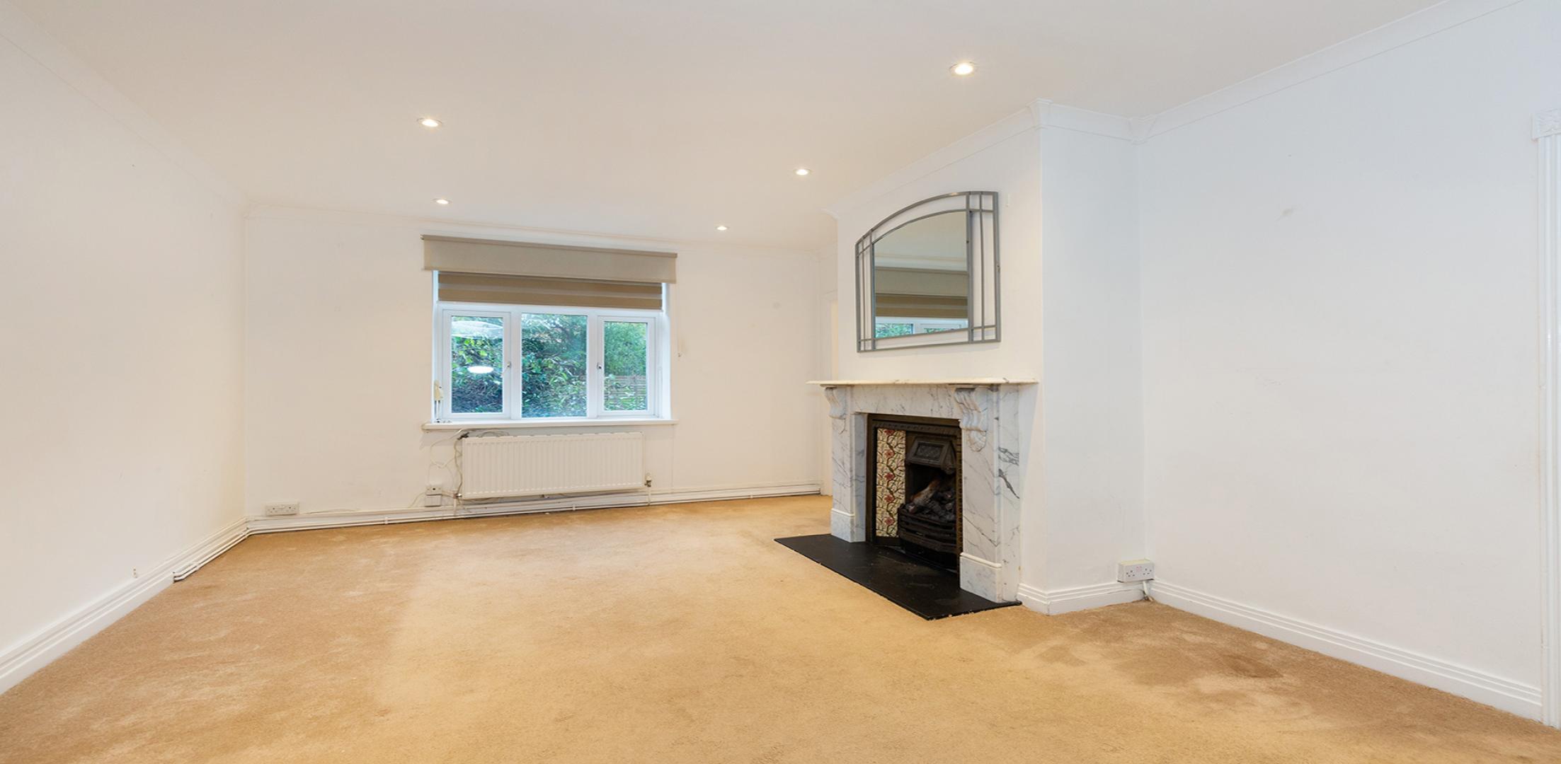 			2 Bedroom, 1 bath, 1 reception Apartment			 Belsize Grove, BELSIZE PARK