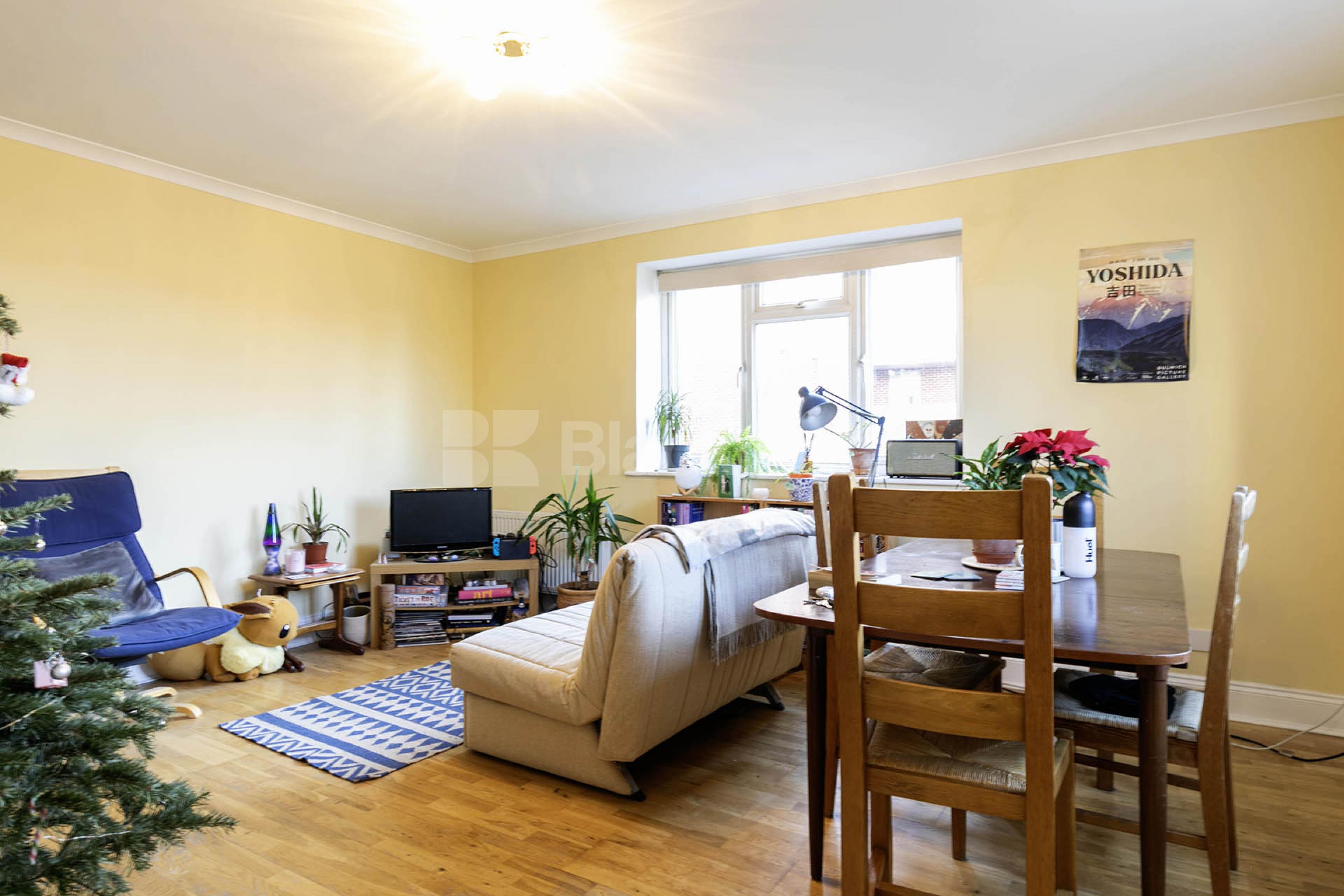 			2 Bedroom, 1 bath, 1 reception 			 Shoot Up Hill, Wiltern Court, NW2,  Wiltern Court NW2