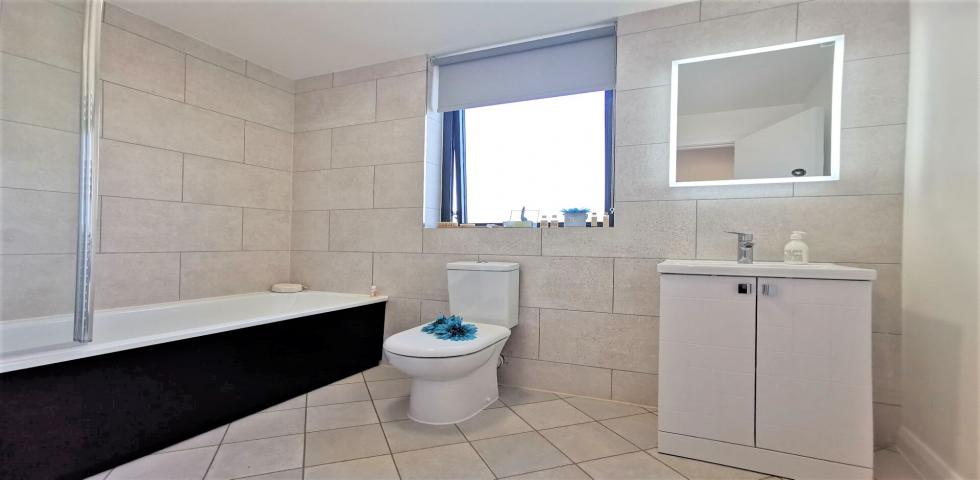 Unique Penthouse with stunning views High Road, Willesden Green