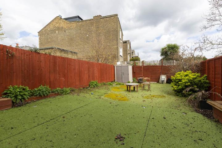 Modern Split Level Apartment Agamemnon Road, West Hampstead