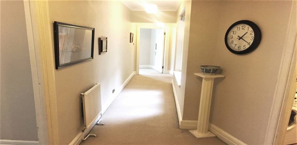 			2 Bedroom, 1 bath, 1 reception Flat			 College Crescent, SWISS COTTAGE