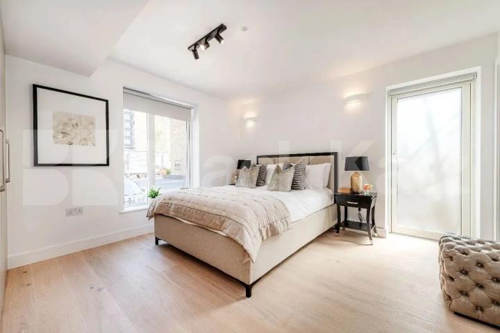 Stunning 2 bed 2 bath property within a secure new development Cecil Grove, St Johns Wood / Primrose Hill