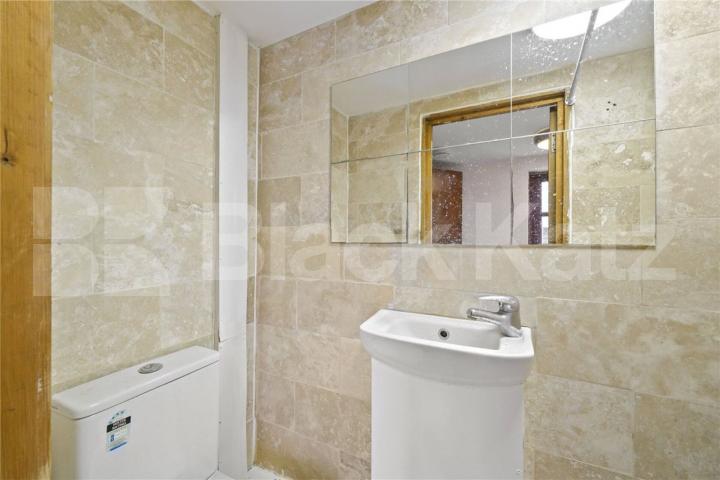 Split level 4 bedroom property located close to Archway Station and amenities  Davenant Road, Archway