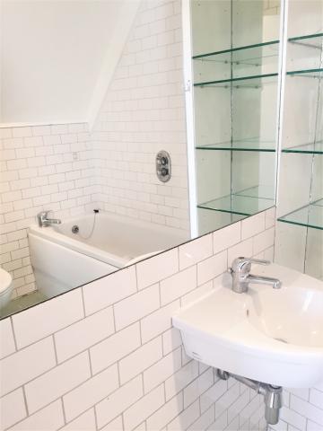 			2 Bedroom, 1 bath, 1 reception Flat			 Canfield Gardens, WEST HAMPSTEAD/FINCHLEY ROAD