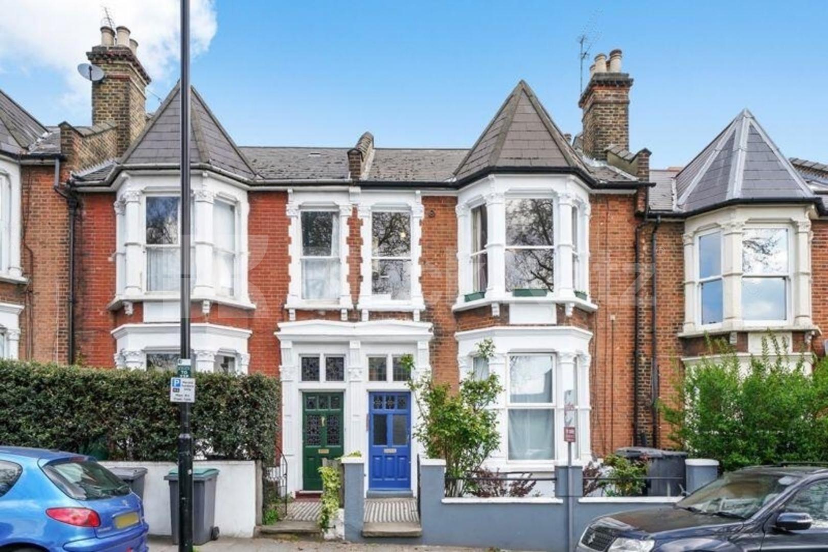 Spacious two double bedroom property in amazing location Tottenham Lane, Crouch End / Hornsey