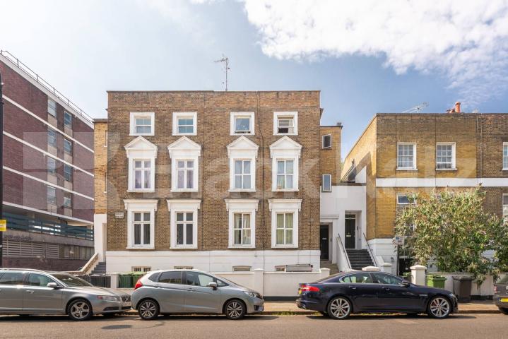 			NEW INSTRUCTION!, 4 Bedroom, 1 bath, 1 reception Flat			 Rochester Road, CAMDEN
