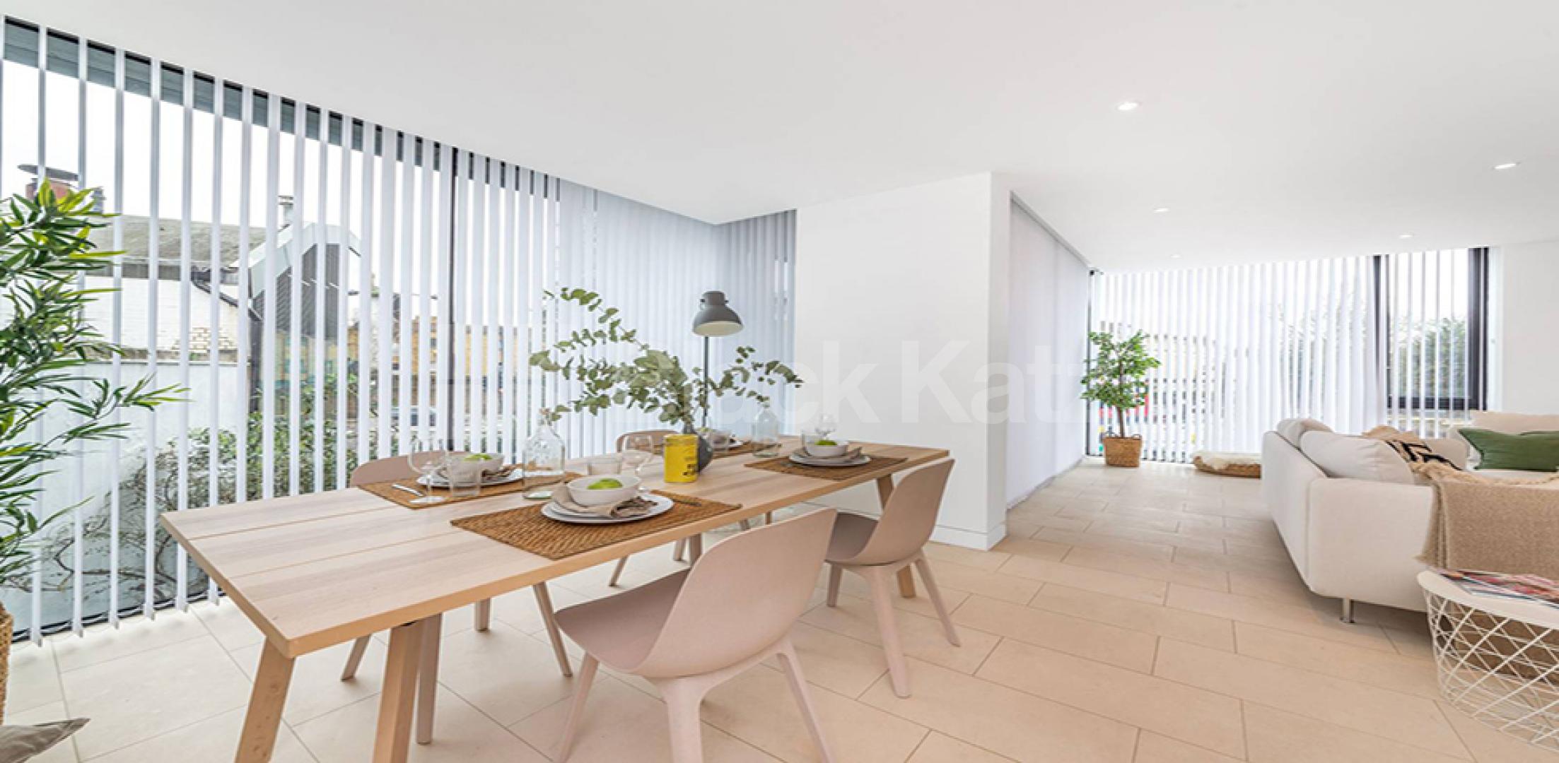 Truly stunning 3 bed 2 bath penthouse by Regents Park and Camden Tube  Oval Road, Regents Park