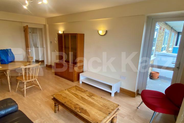 Superbly located with stunning views of the cityscape  Great Suffolk Street , Borough