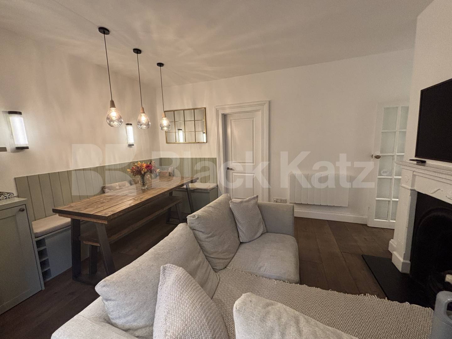 Stylish & contemporary maisonette flooded with natural light  Freedom Street, Battersea 