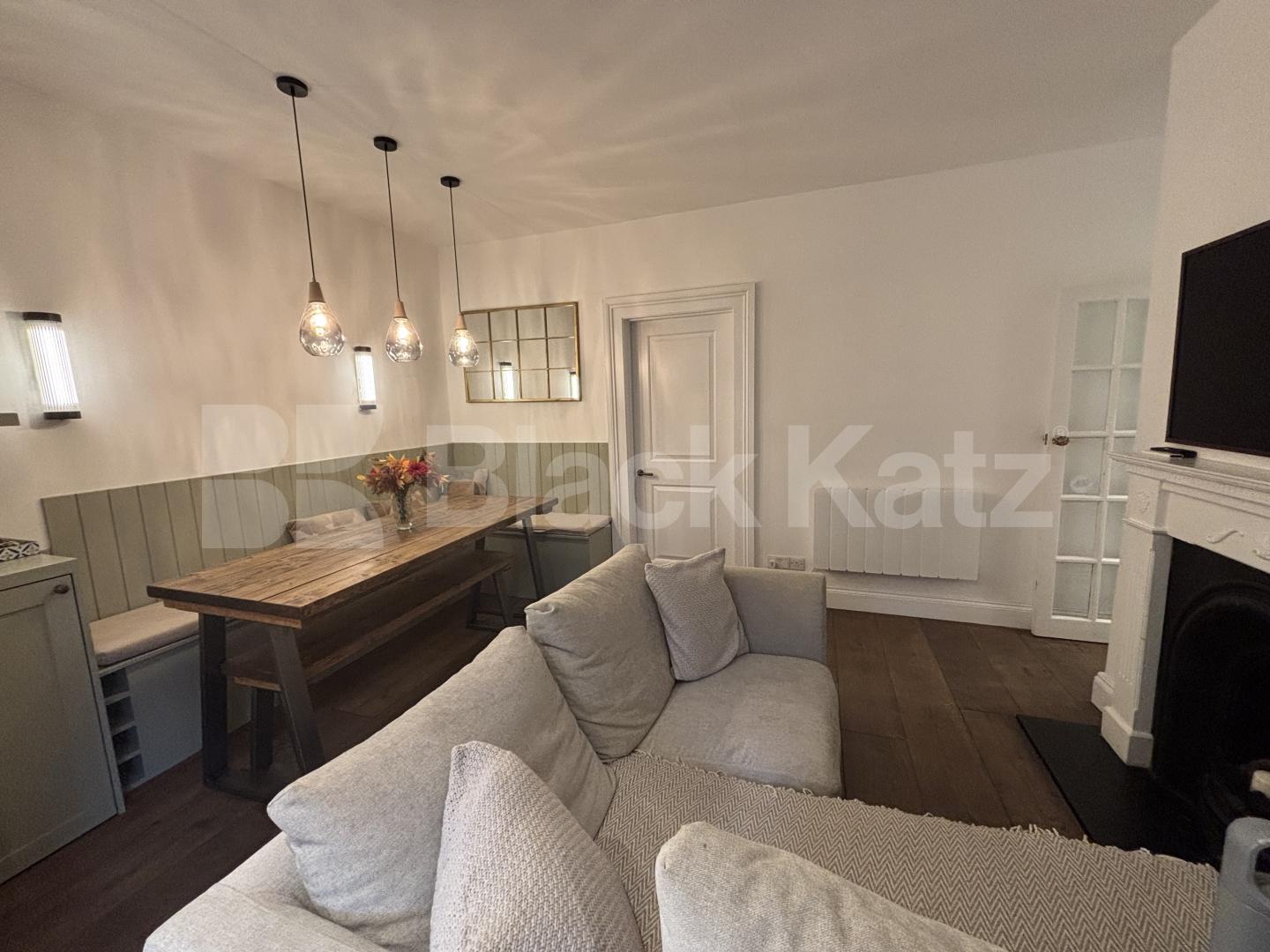 Stylish & contemporary maisonette flooded with natural light  Freedom Street, Battersea 