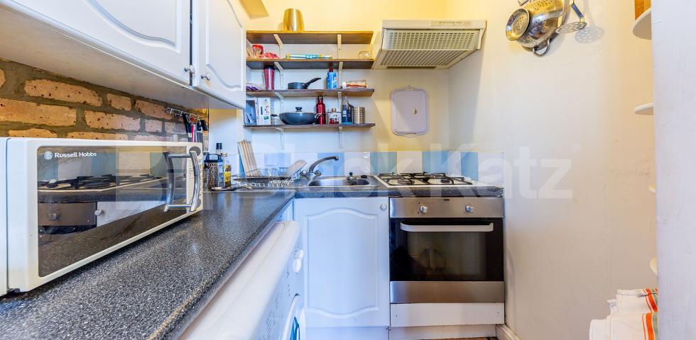 			Fantastic One Bed !, 1 Bedroom, 1 bath, 1 reception Flat			 Maidstone road, Bounds Green