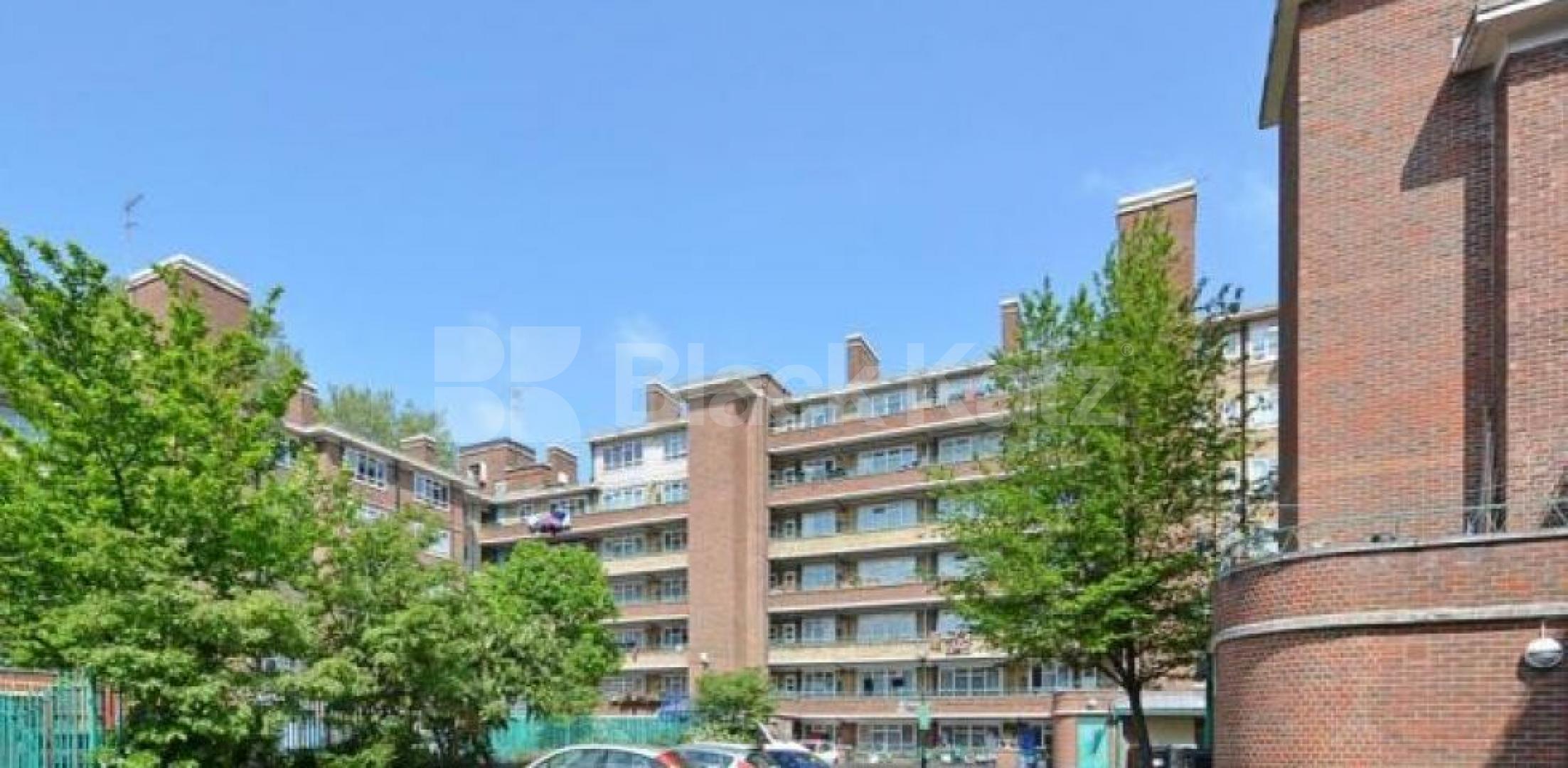 			ZONE 1 LOCATION!, 3 Bedroom, 1 bath, 1 reception Flat			 Sidmouth Street, RUSSELL SQUARE