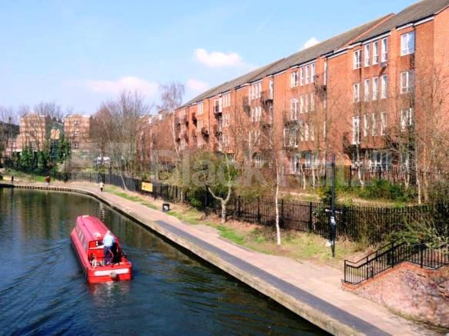 			NEW INSTRUCTION!, 1 Bedroom, 1 bath, 1 reception Flat			 Reachview Close, CAMDEN