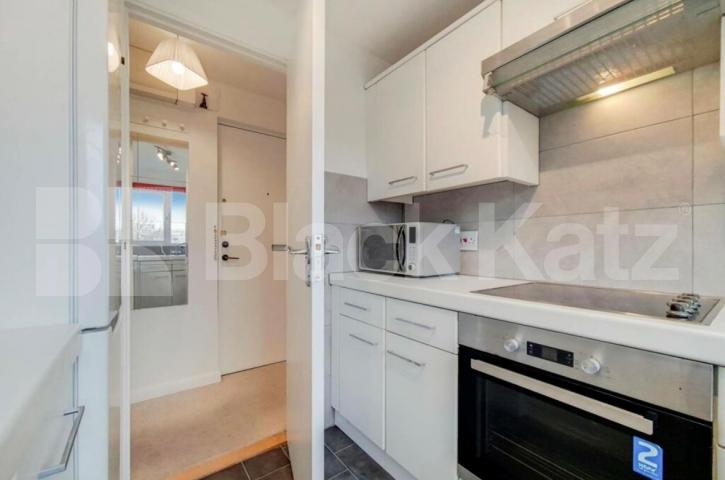 2 bedroom property within walking distance to Kings Cross Station  Bunning Way, Islington