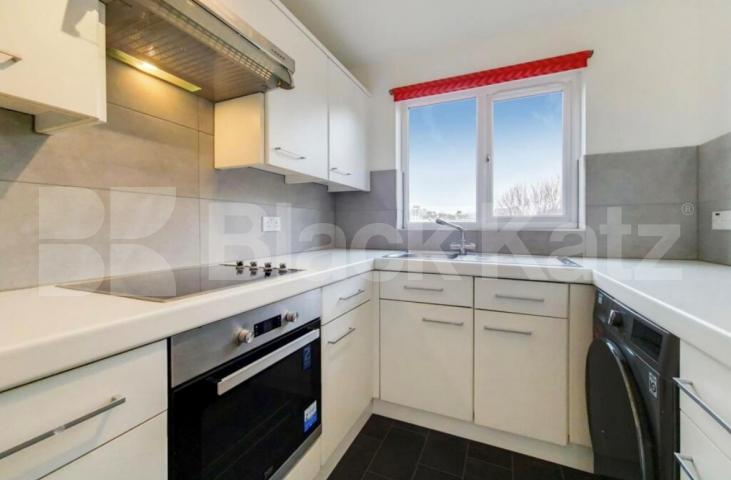 2 bedroom property within walking distance to Kings Cross Station  Bunning Way, Islington