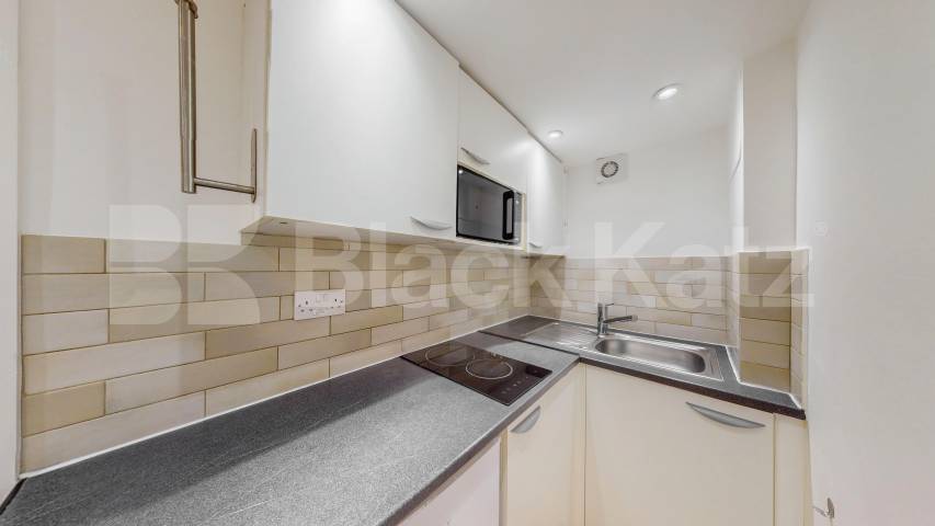 Modern Studio walking distance to Marylebone Tube & Regents Park  Harewood Avenue, Marylebone