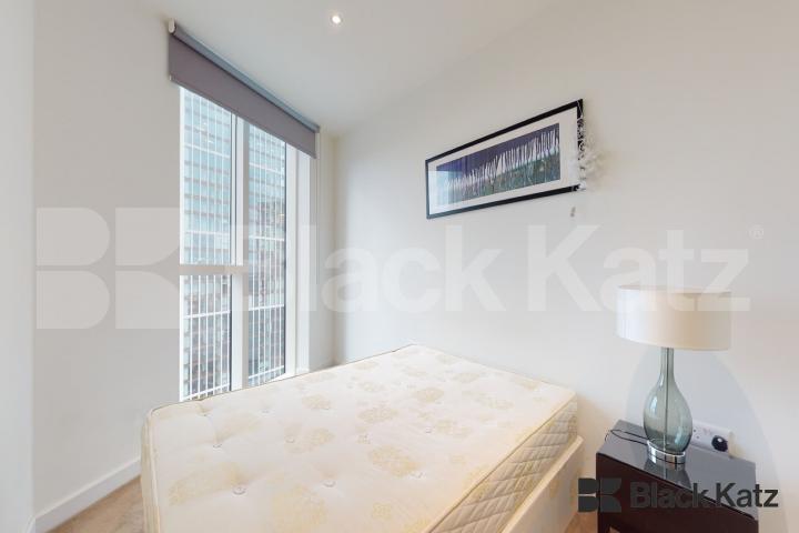 Stunning two bedrooms on Nine Elms Wandsworth Road - Sky Gardens, Nine Elms