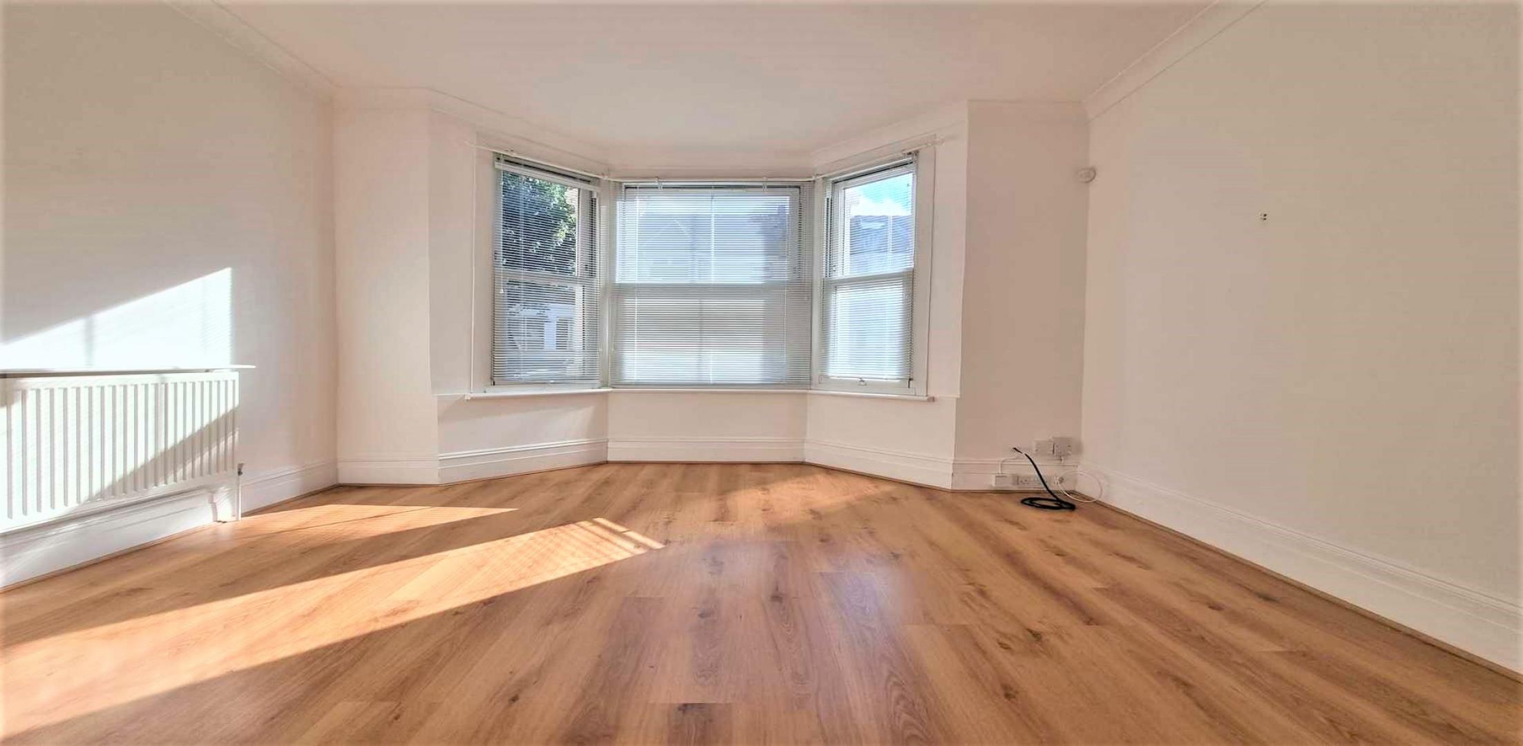 			1 Bedroom, 1 bath, 1 reception Flat			 Cotleigh Road, WEST HAMPSTEAD