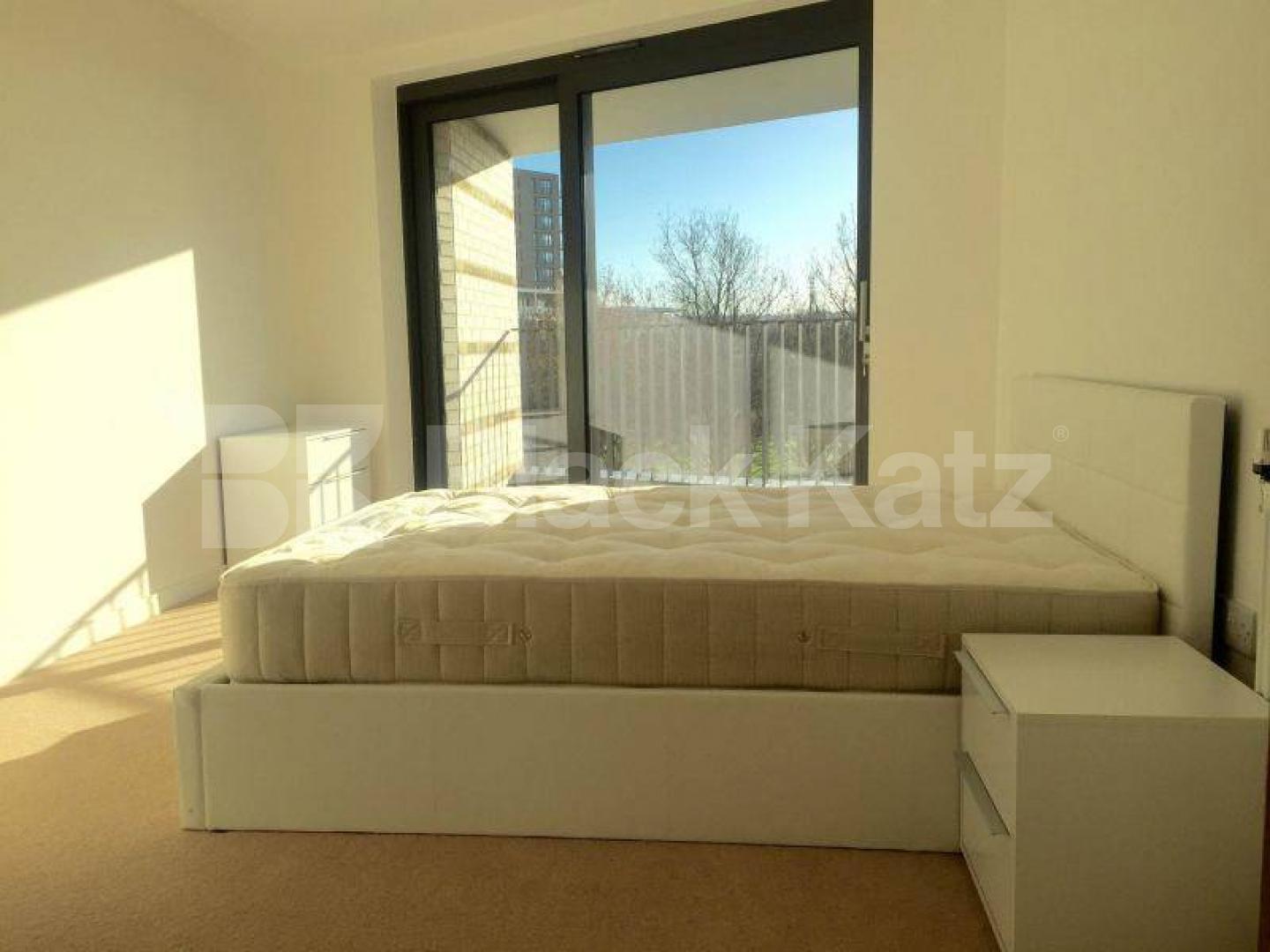 			NEW INSTRUCTION, 2 Bedroom, 1 bath, 1 reception Apartment			 King Fisher Heights, Bramwell Way, Royal Dock/ Pontoon Dock