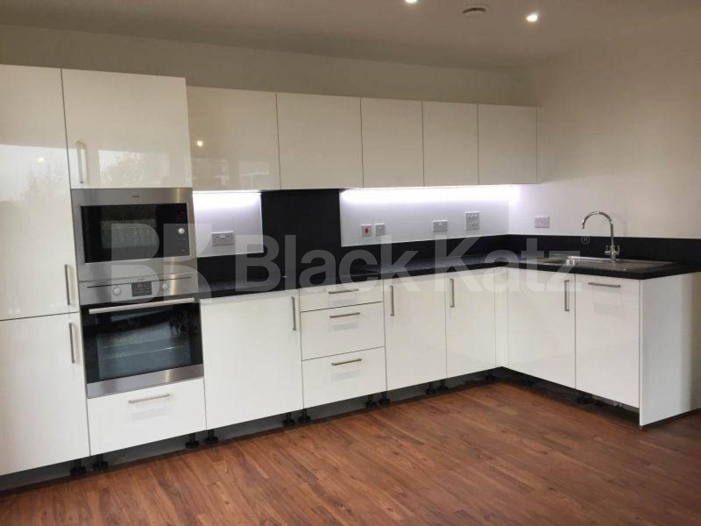 			NEW INSTRUCTION, 2 Bedroom, 1 bath, 1 reception Apartment			 King Fisher Heights, Bramwell Way, Royal Dock/ Pontoon Dock