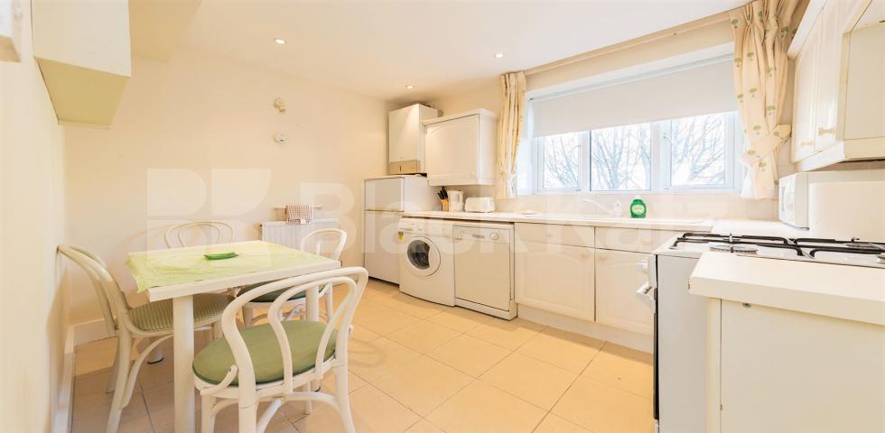 			1 Bedroom, 0 bath, 1 reception 			 Mowbray Road, London, NW6,  London