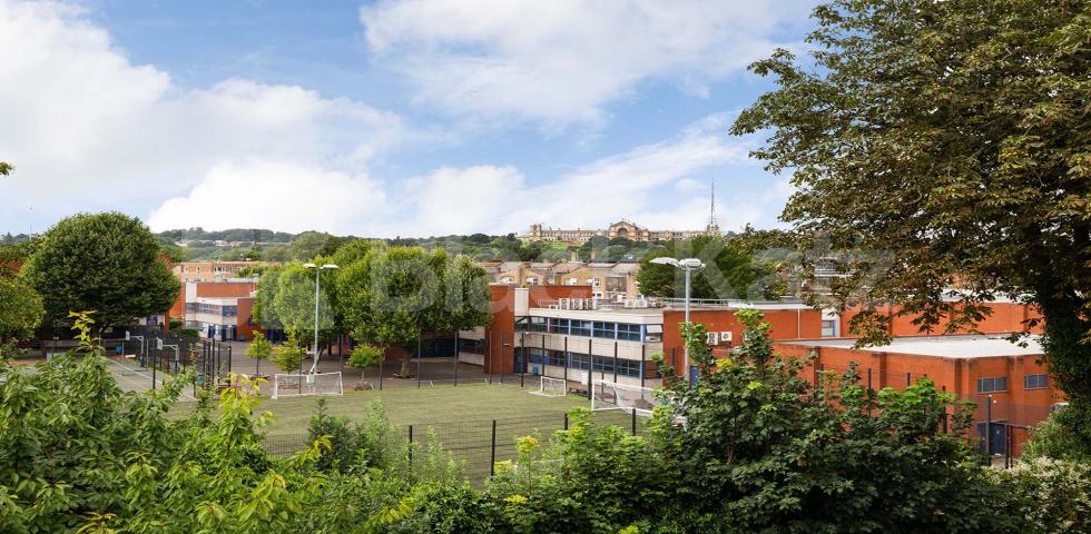 			1 Bedroom, 1 bath, 1 reception Flat			 Hillfield Avenue, Crouch End