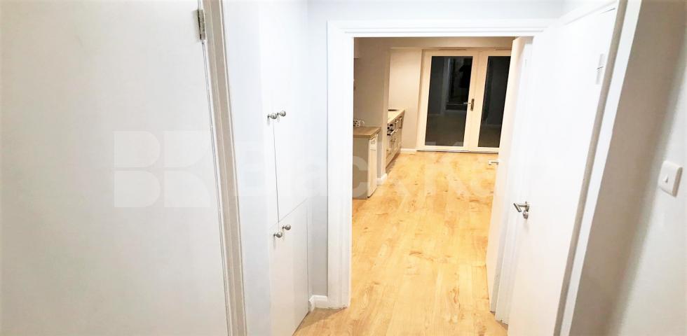 			1 Bedroom, 1 bath, 1 reception Ground Floor Flat			 Sulgrave Road, SHEPHERDS BUSH