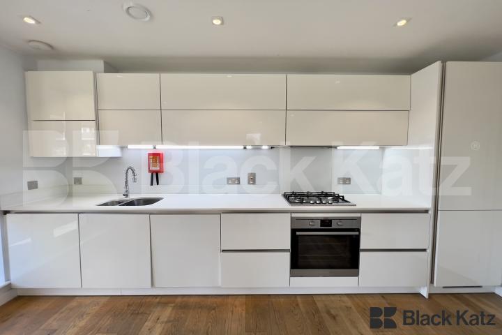 Luxury, generous apartment moments from Brick Lane  Cityscape Apartments, Spitafields