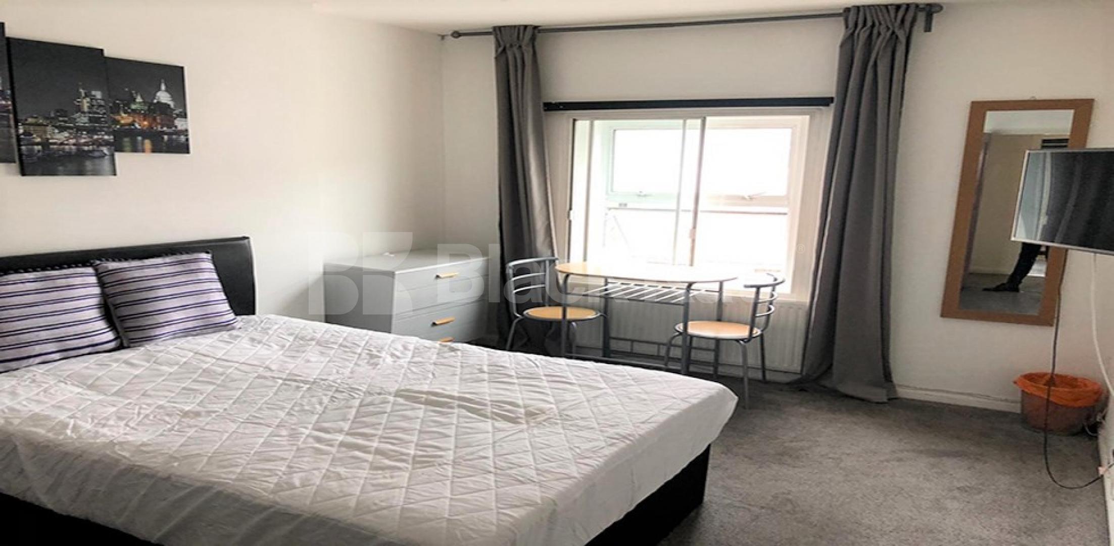 Super 4 bed with modern kitchen and bathroom Westbourne Grove, Notting Hill