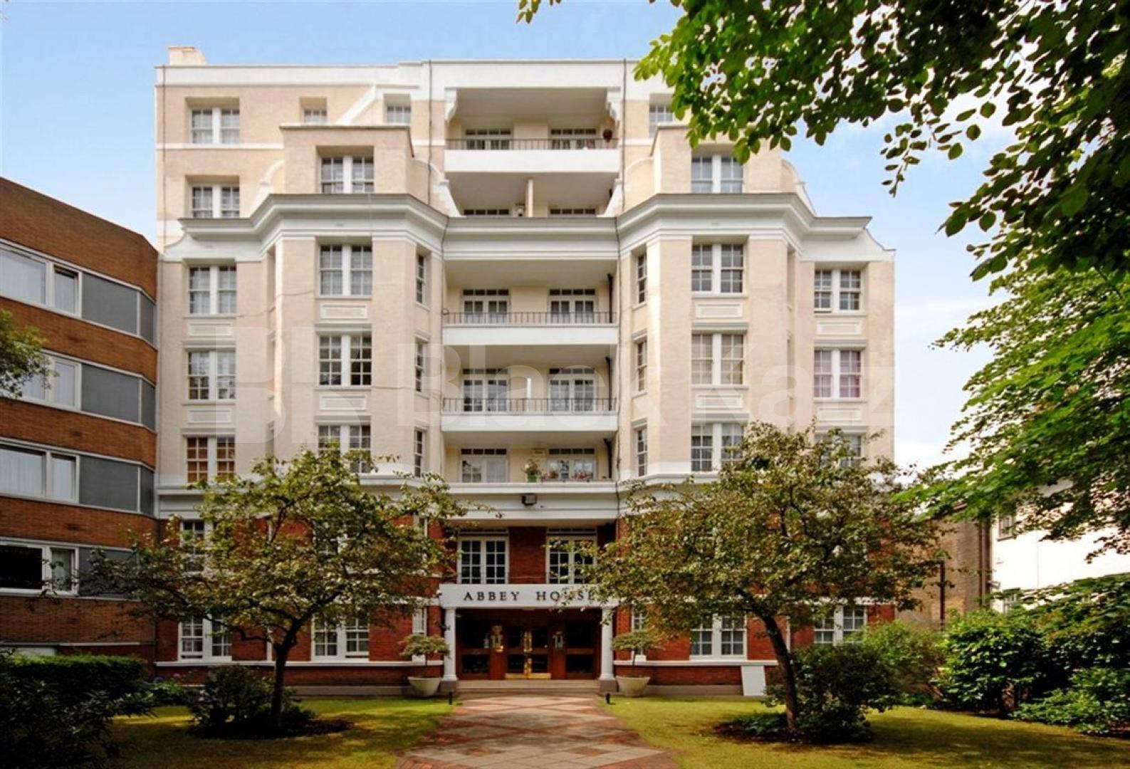 			NEW INSTRUCTION!, Studio Apartment, 1 bath, 1 reception Studio			 Abbey Road, ST JOHNS WOOD