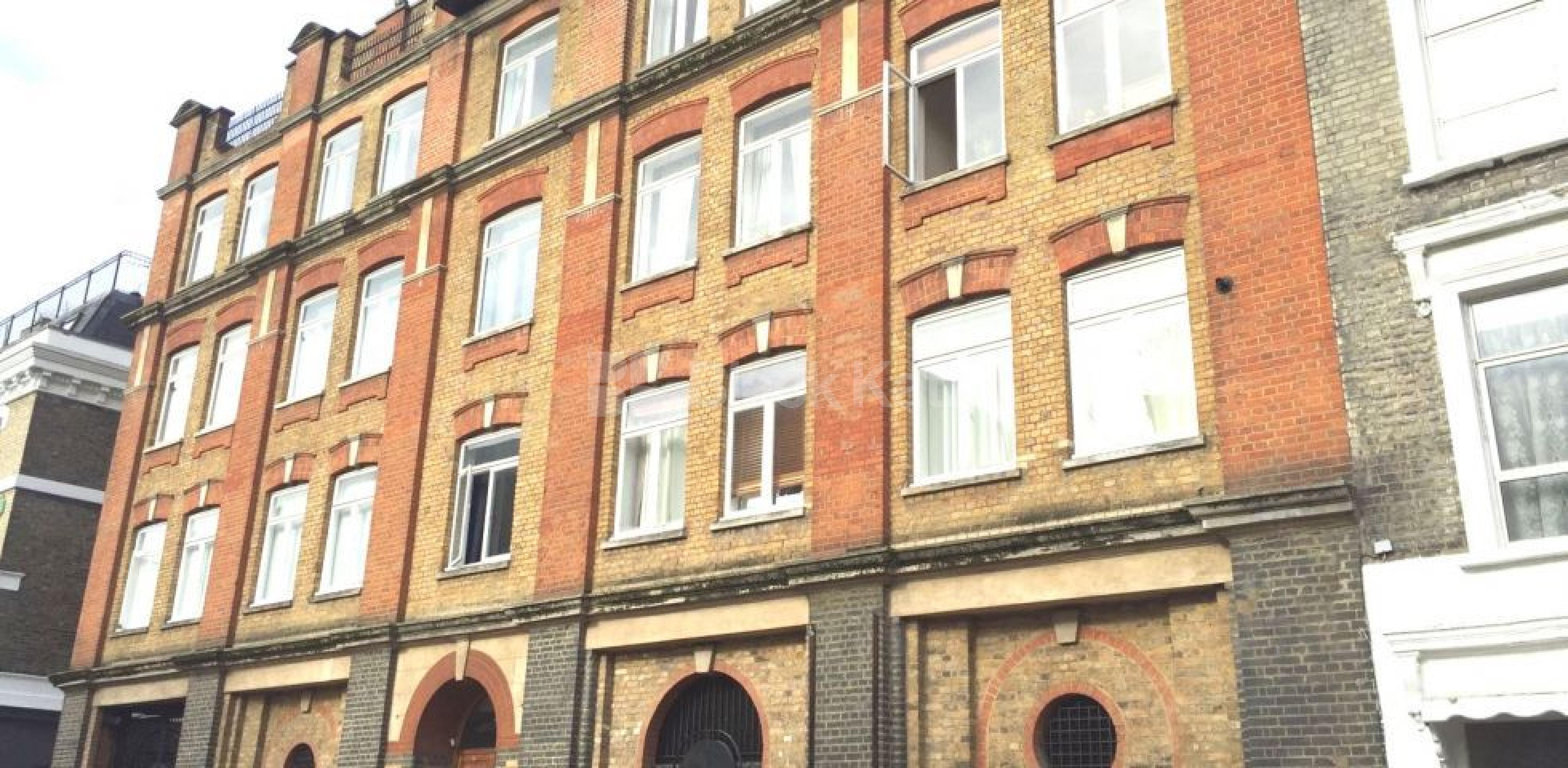 			LARGE  ONE BED MINUTES TO CAMDEN HIGH ST! , 1 Bedroom, 1 bath, 1 reception Flat			 Pratt Street, CAMDEN NW1