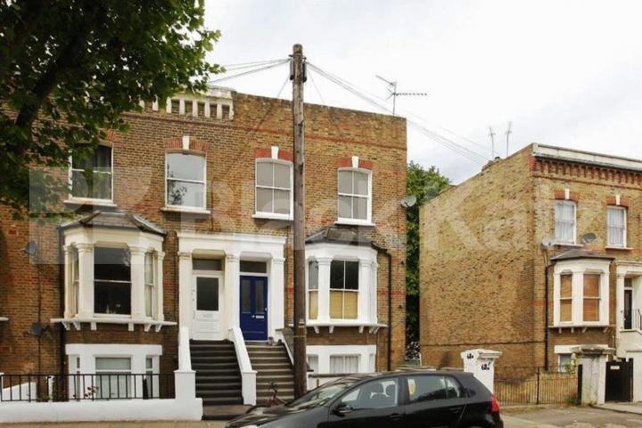 			LET!, 2 Bedroom, 1 bath, 1 reception Flat			 Ashmore Road, MAIDA VALE