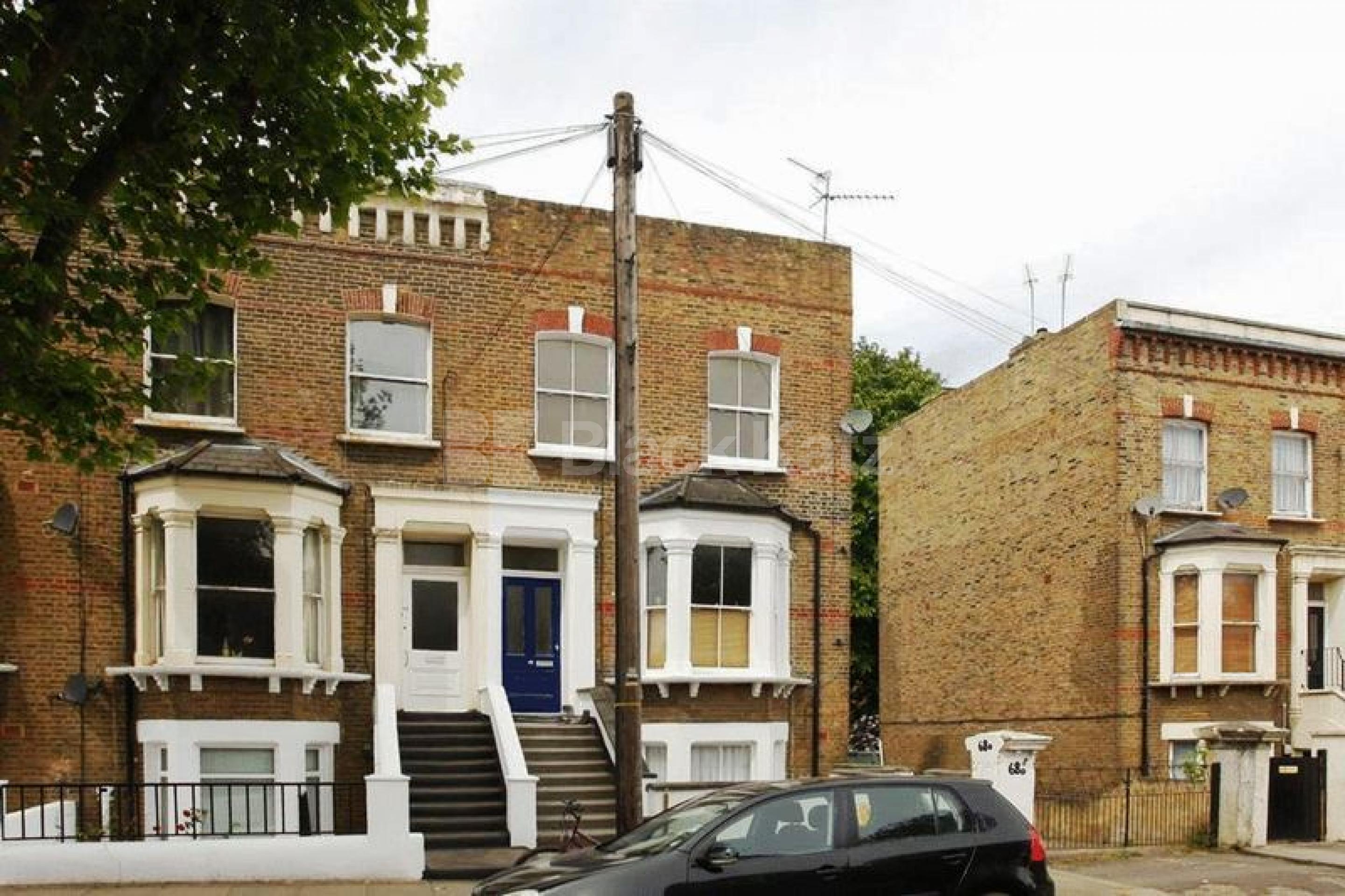 			NEW INSTRUCTION!, 2 Bedroom, 1 bath, 1 reception Flat			 Ashmore Road, MAIDA VALE W9