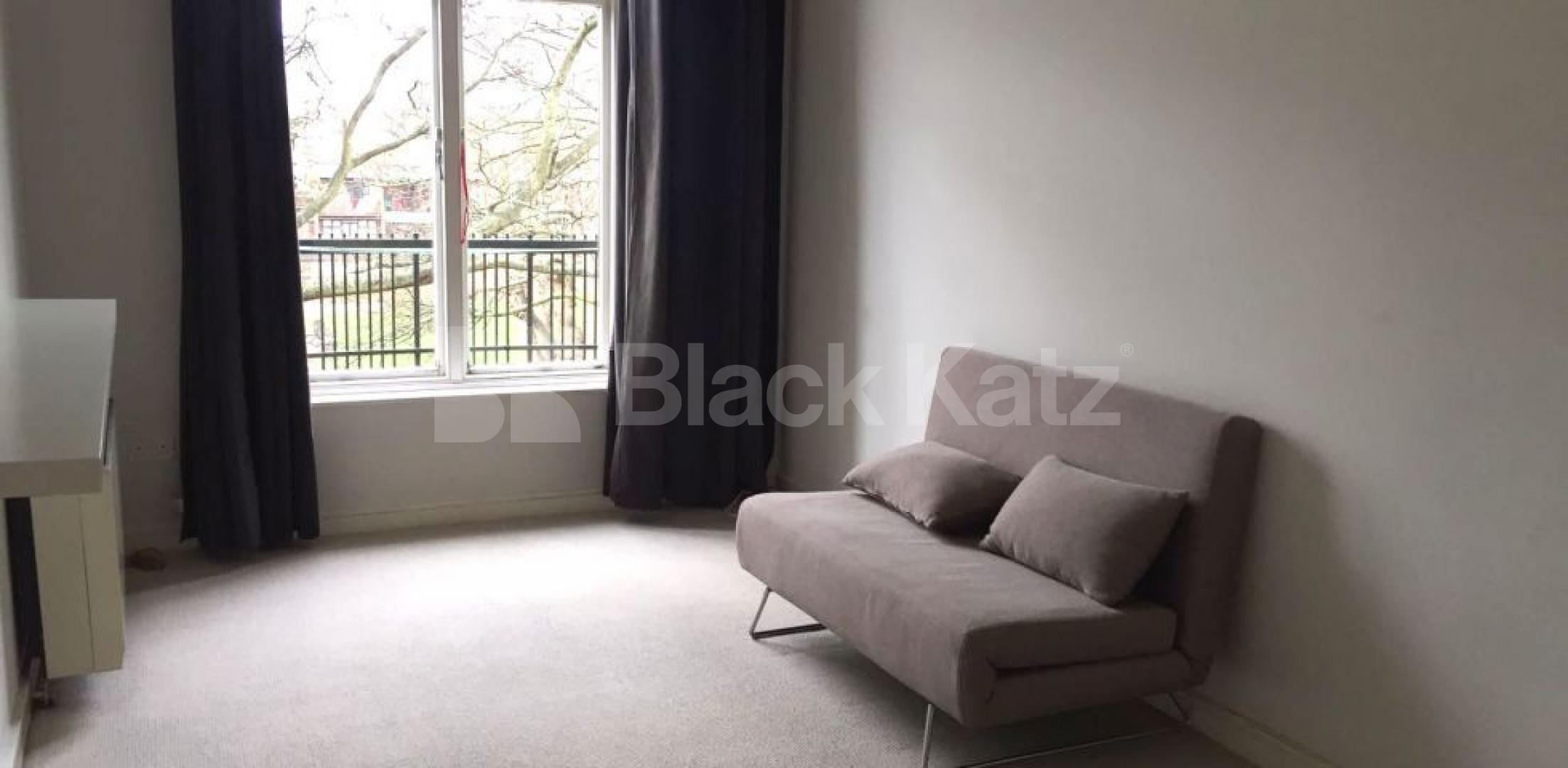 			LARGE  ONE BED MINUTES TO CAMDEN HIGH ST! , 1 Bedroom, 1 bath, 1 reception Flat			 Pratt Street, CAMDEN