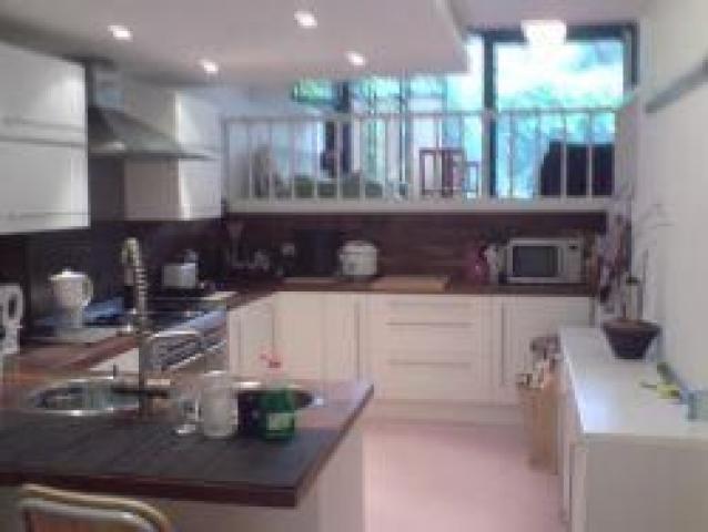 			VIEWINGS ESSENTIAL, 1 Bedroom, 1 bath, 1 reception Flat			 Mansfield Road, BELSIZE PARK/HAMPSTEAD HEATH NW3